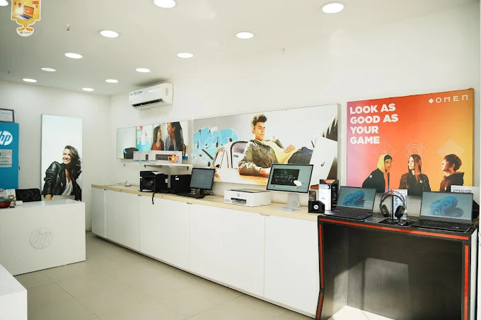 HP World showroom photo