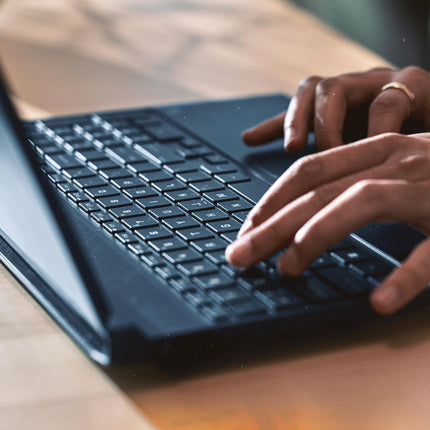 HP Victus Gaming Laptop fa2090TX – Intel i5 13th Gen + RTX 4050 - Innova Retail